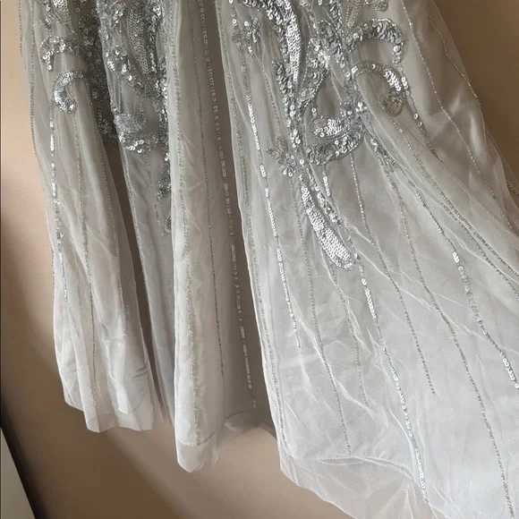 Aidan Mattox | Adrianna Papell Silver Beaded Short Sleeve Dress Size 6 - Picture 4 of 13